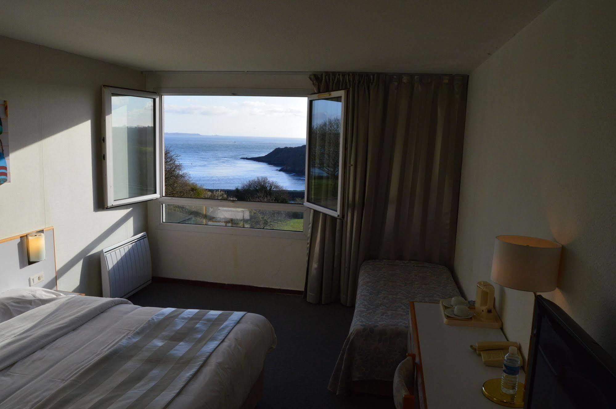 Logis Hotel Du Belvedere Brest Eksteriør billede